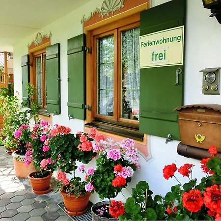 Blumenhof Am See 1 *