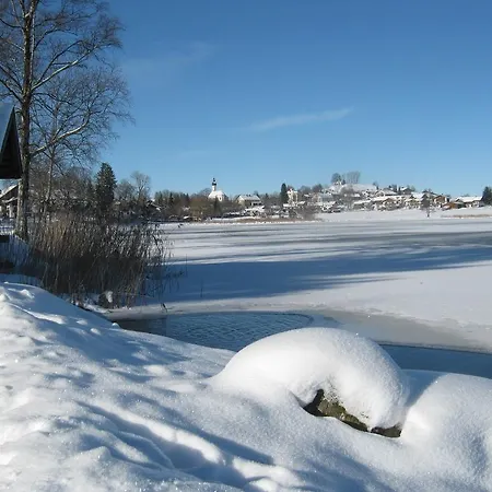 Blumenhof Am See 1 Apartament